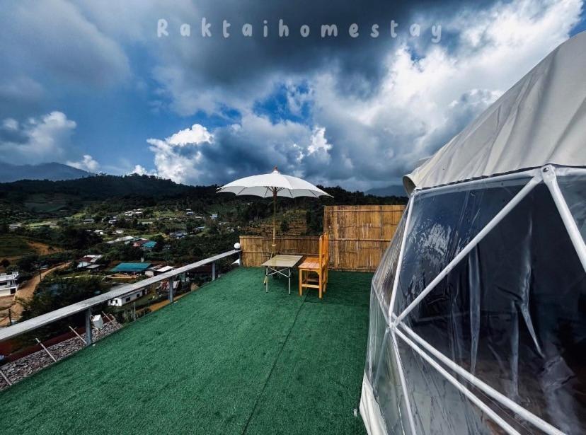 รักไทยโฮมสเตย์ Ban Rak Thai Exterior photo